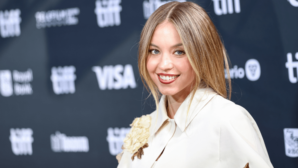 Sydney Sweeney Halloween cookies decorating Instagram