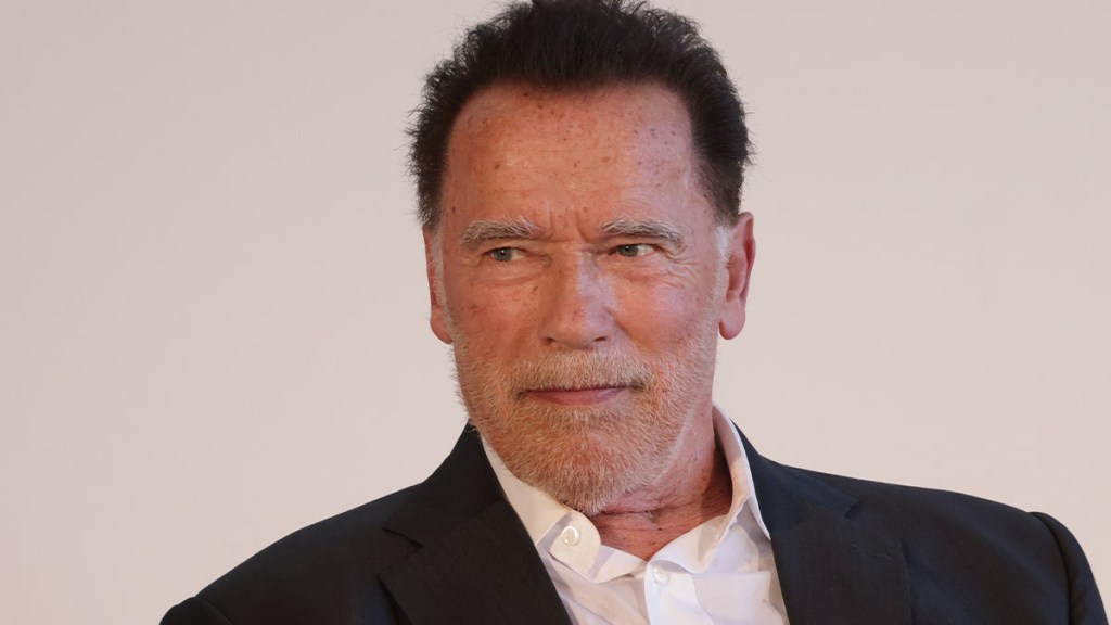 Arnold Schwarzenegger gives presidential endorsement