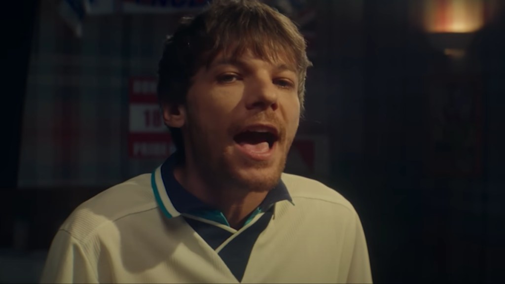 Who is Louis Tomlinson dating girlfriend