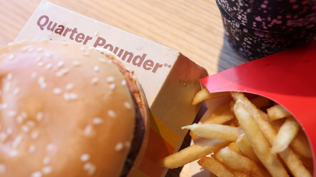 McDonald's Quarter Pounders E Coli Outbreak This Ingredient Cause