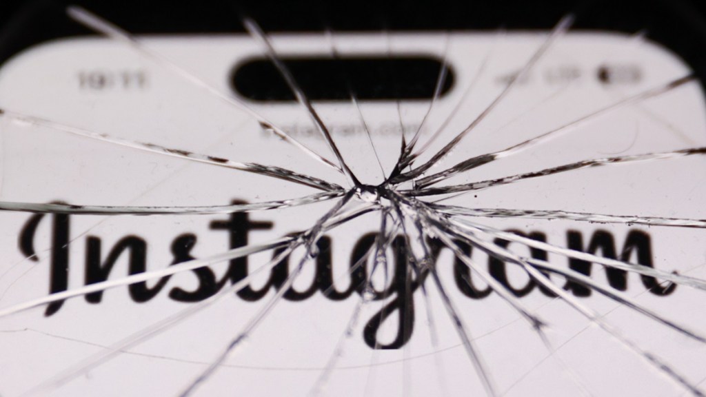 Why Instagram Not Working Facebook Threads IG Down Crashing Loading