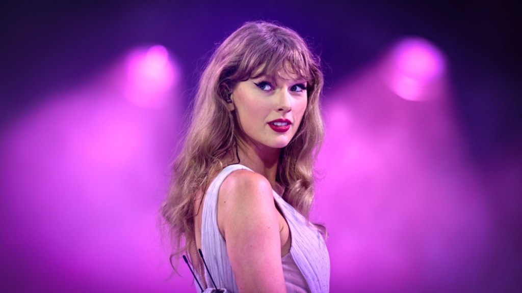 Why Is Taylor Swift's Rare Wonderstruck Perfume Expensive?