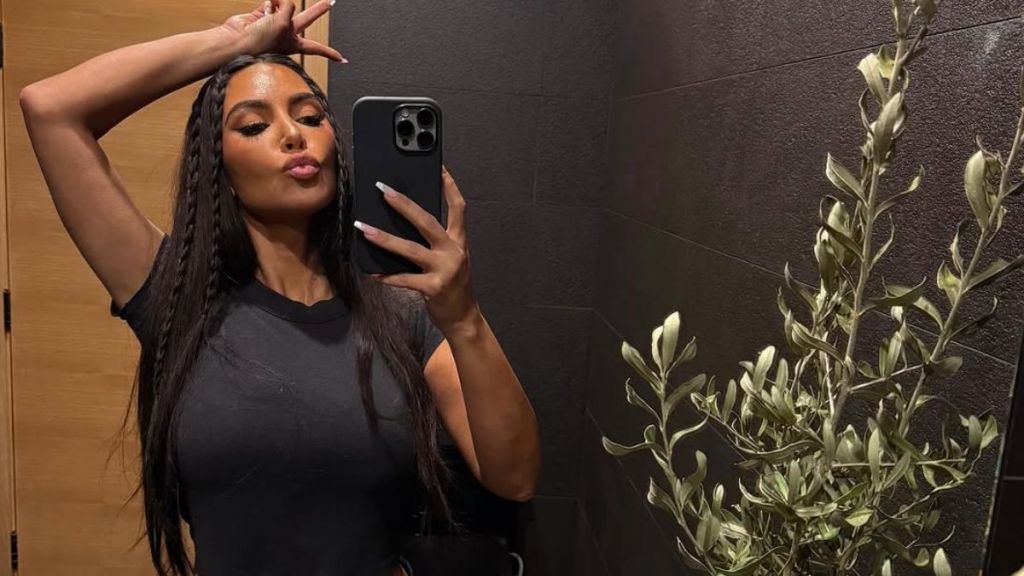 Kim Kardashian teen photo