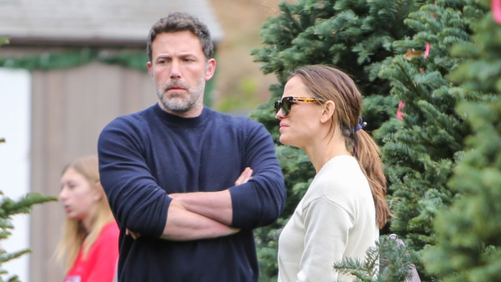 John Miller Reportedly Feels Like 'Third-Wheel' In Ben Affleck & Jennifer Garner Relationship
