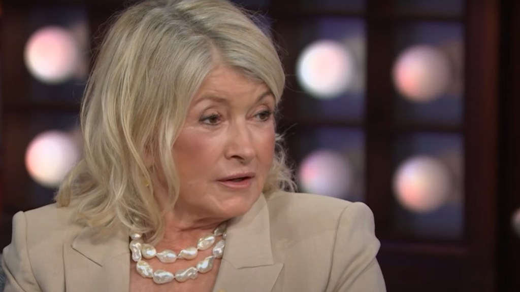Martha Stewart Drops Shocking Confession at Kelly Clarkson Show