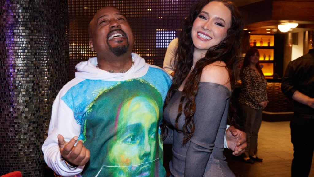 https://www.comingsoon.net/guides/news/1952791-daymond-john-wife-heather-taras-kids-relationship-history
