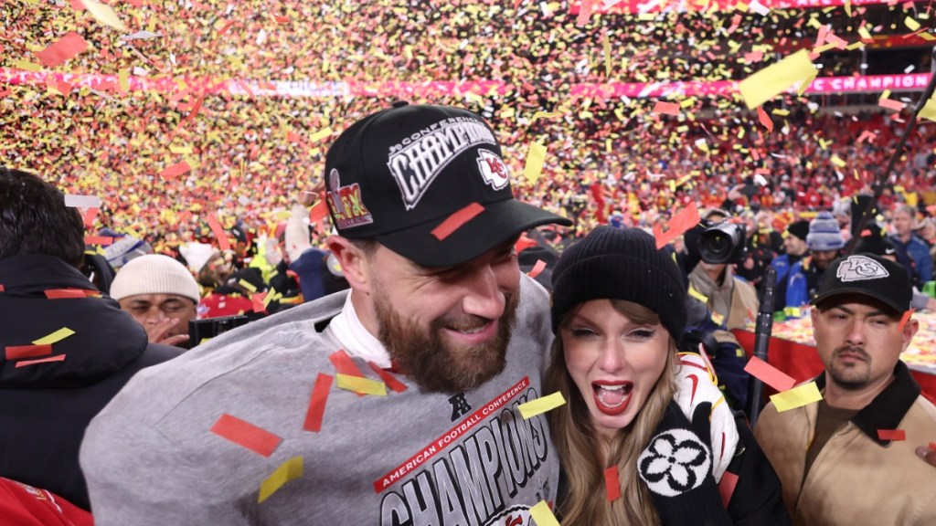 Fans Think Travis Kelce Wants to Marry Taylor Swift ASAP