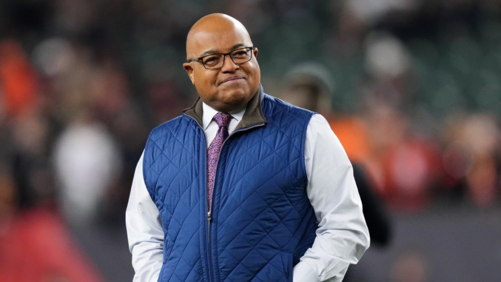 Who Is Mike Tirico's Wife, Debbie & How Many Kids Do They Have?