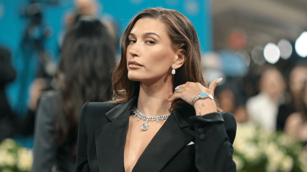 Hailey Bieber