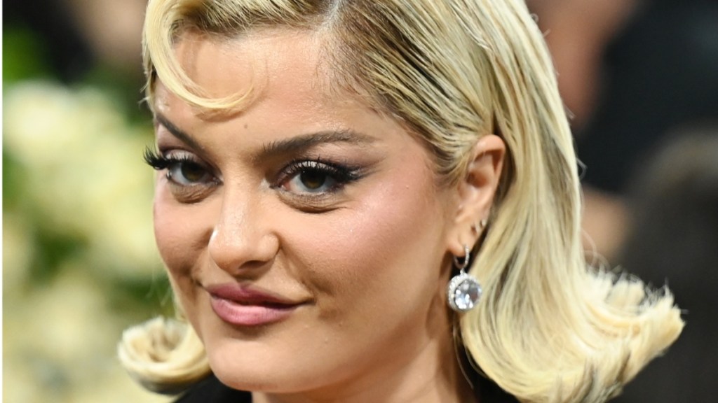What Happened to Bebe Rexha & Azealia Banks? Feud Explained