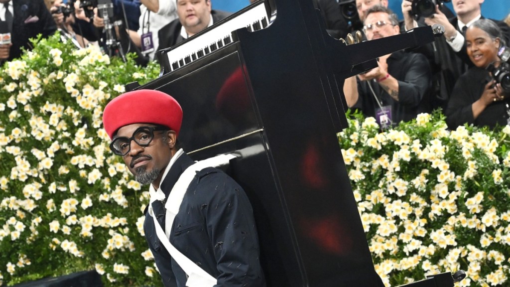 André 3000 Wears Piano at the Met Gala 2025 Amid Album Drop