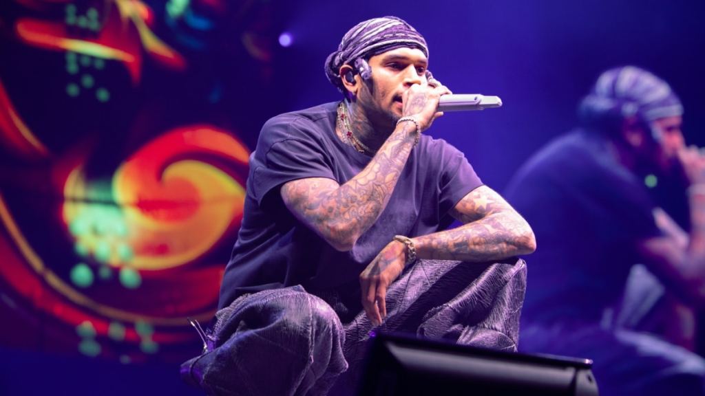 'Chris Brown Arrested for Hitting Rihanna' Trend Resurfaces