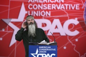 Duck Dynasty Star Phil Robertson Passes Away at 79