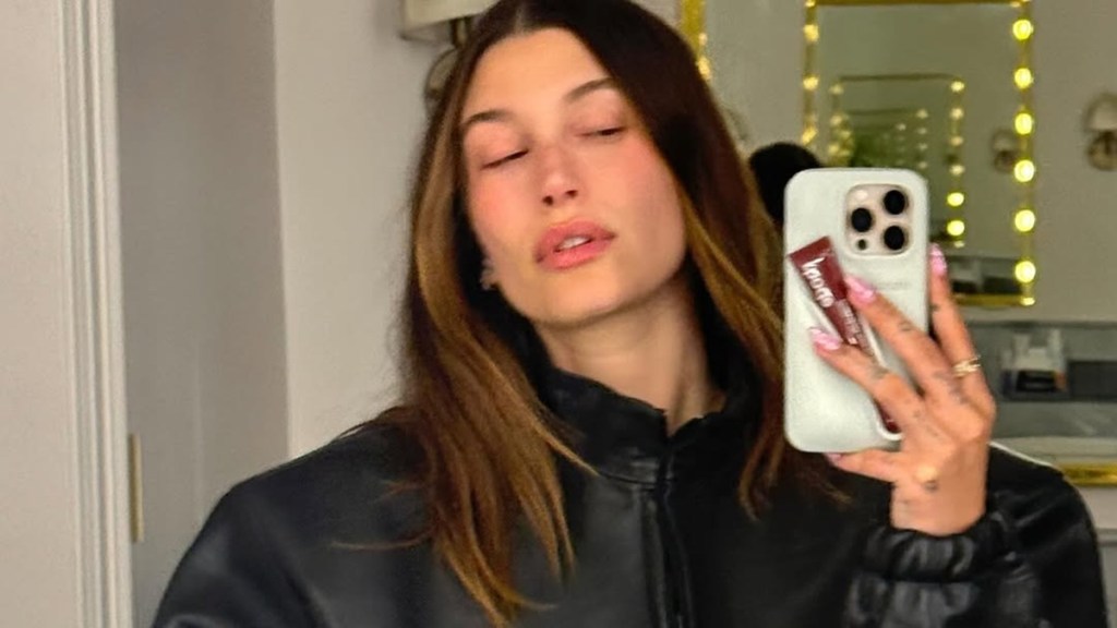 Hailey Bieber