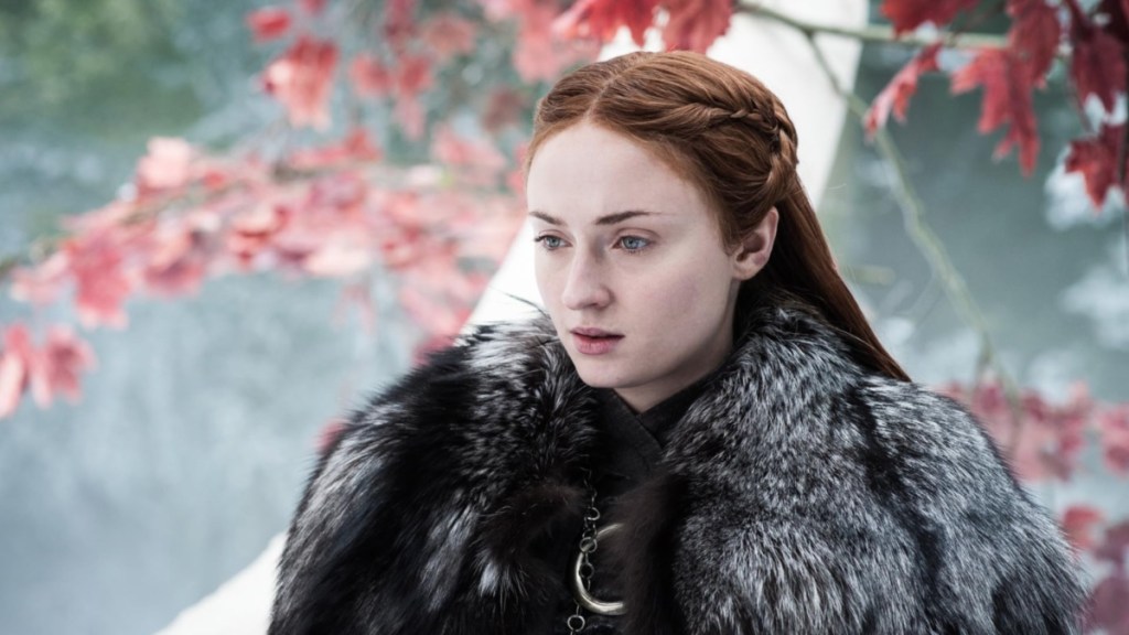 Fans React as Game of Thrones' Sophie Turner Shows off 6 Pack Abs