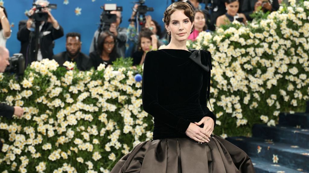 Lana Del Rey Met Gala 2025