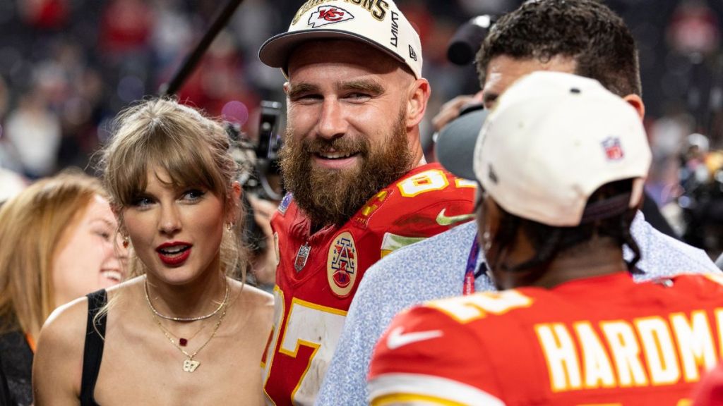 Taylor Swift Travis Kelce Miami