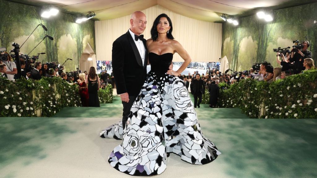 Jeff Bezos & Lauren Sanchez Wedding: Backup Plans in Place Due to Protests, Claims ‘Source'