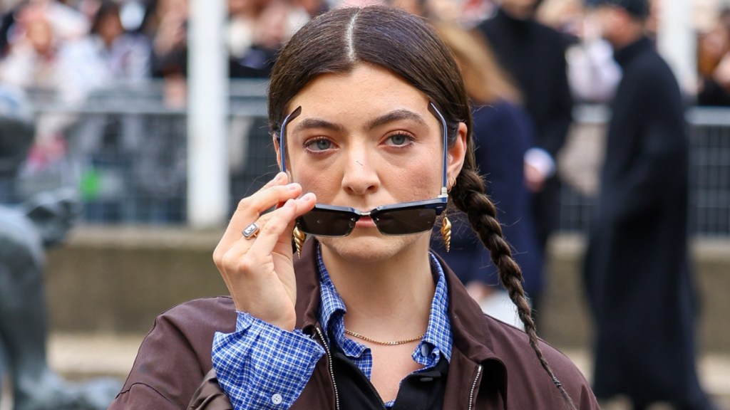 Here's Why ‘Lordeussy’ Is Trending Amid Lorde’s New ‘Virgin’ Album Release?