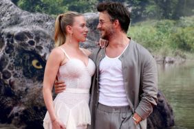 Scarlett Johansson Jonathan Bailey kiss