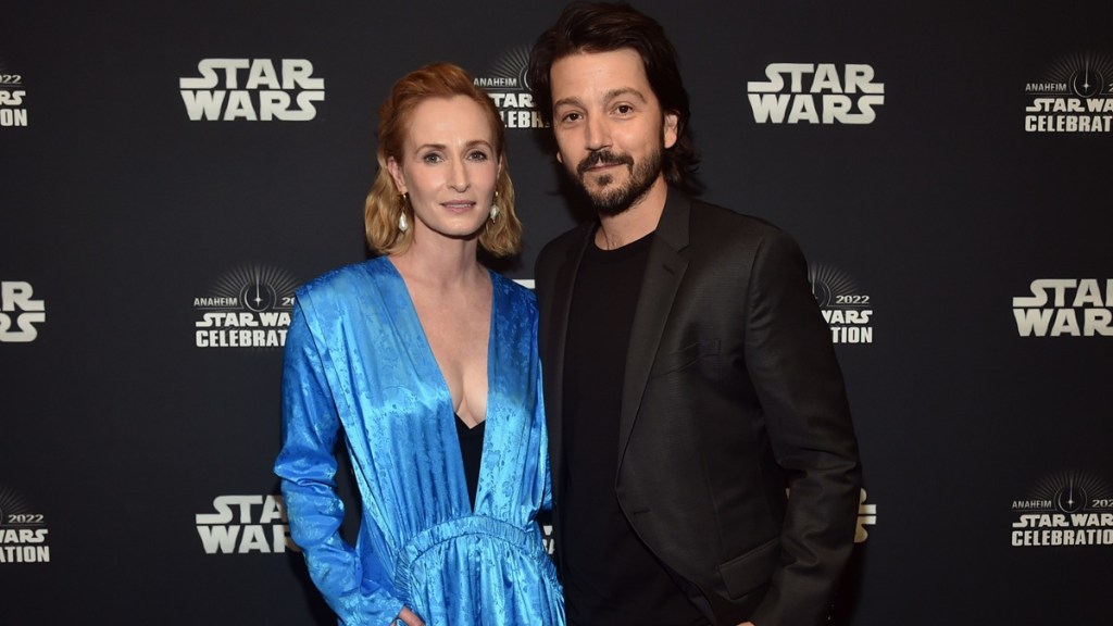 Andor Creator Talks About Diego Luna & Genevieve O’Reilly Emmy Snubs