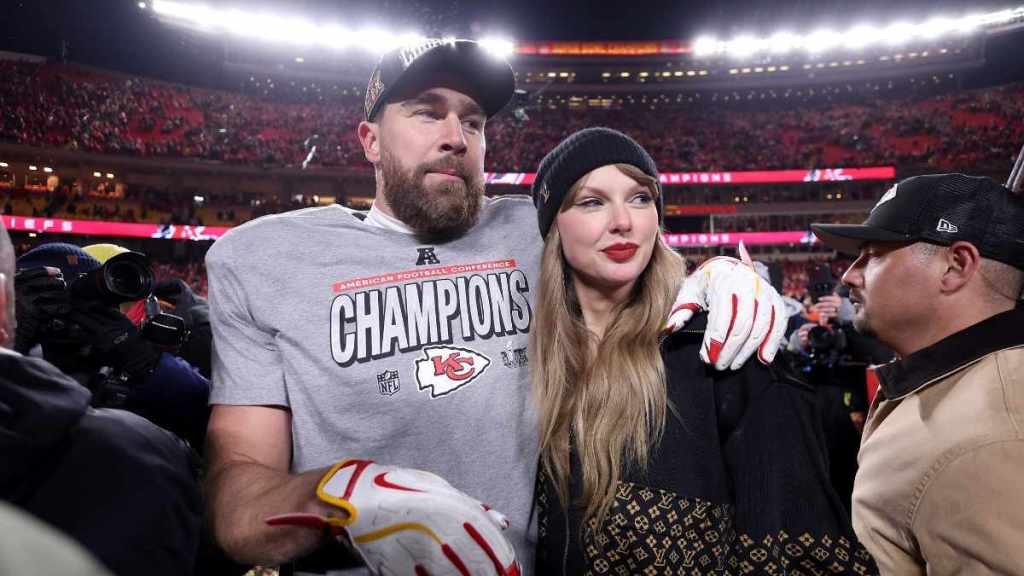 Travis Kelce Holding Off On Taylor Swift's Proposal Amid NFL Preparations, 'Source' Claims