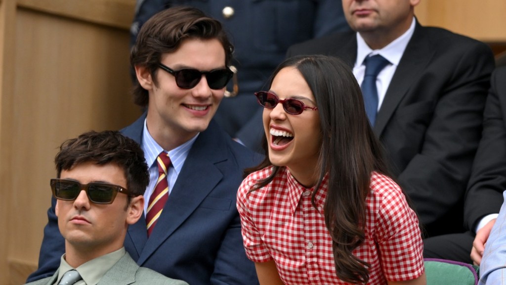 olivia rodrigo louis partridge