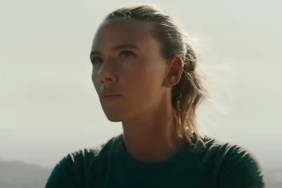 Jurassic World Helps Scarlett Johansson Beat MCU Co-Stars in Huge Box Office Record