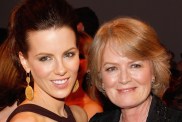 Kate Beckinsale Mourns Death of Her Mother Judy Loe