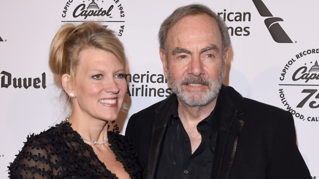 Who Is Neil Diamond's Wife, Katie McNeil & What Is Their Age Gap?