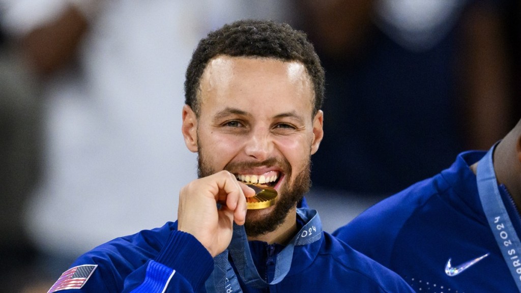 Steph Curry Breaks Down CBA Limitation in NBA: 'We Are Underpaid'