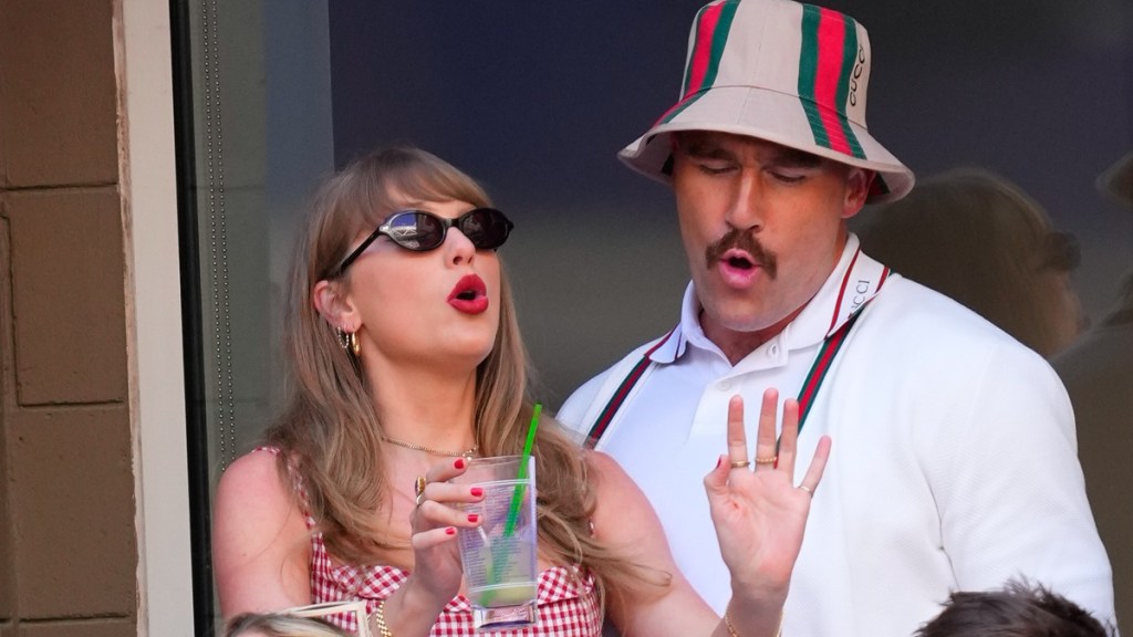 Taylor Swift Fans Believe Travis Kelce Paid Tribute to Her