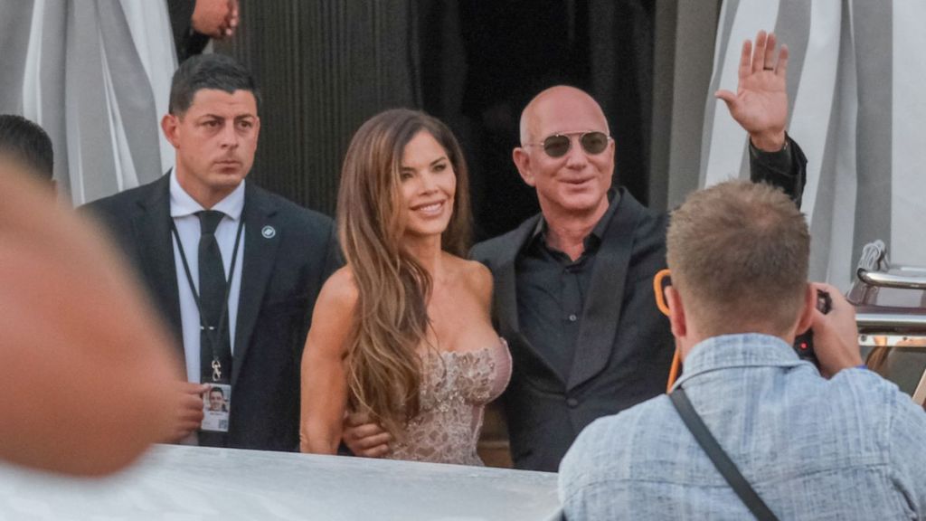 Jeff Bezos Lauren sanchez