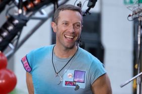 Chris Martin Kiss Cam video