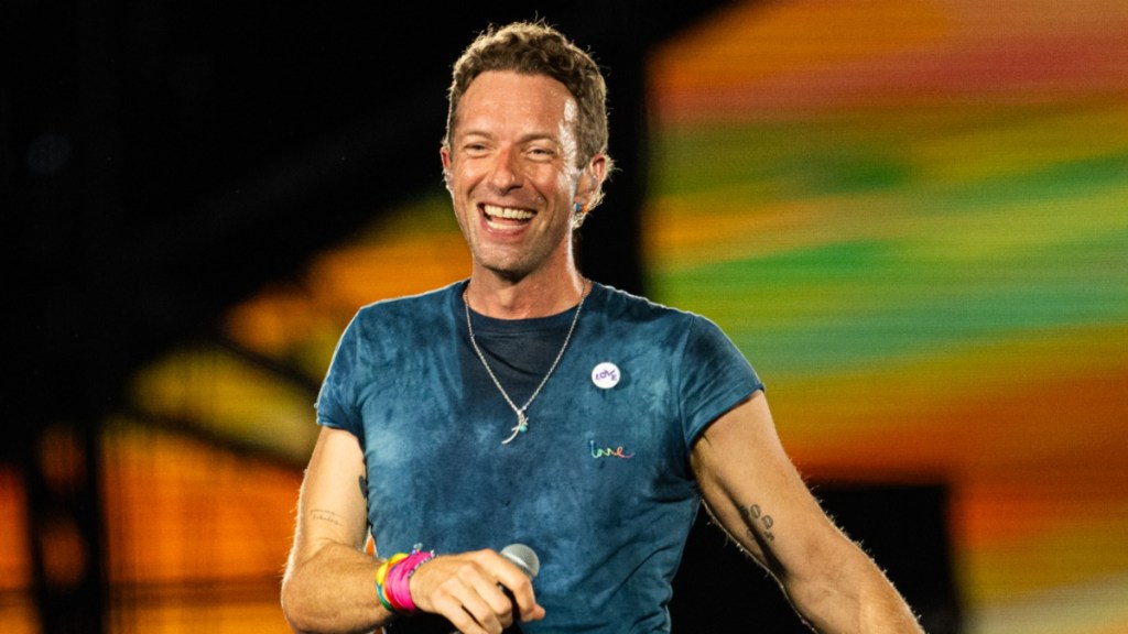 Coldplay's Chris Martin Makes Fun of Astronomer CEO During Concert