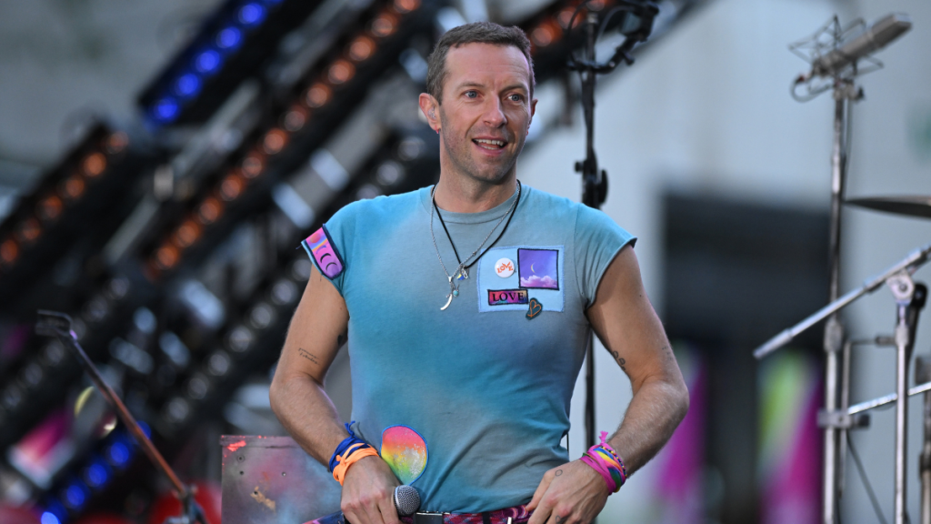 Dakota Johnson Ignoring Chris Martin's Request To Reconcile, Source Claims