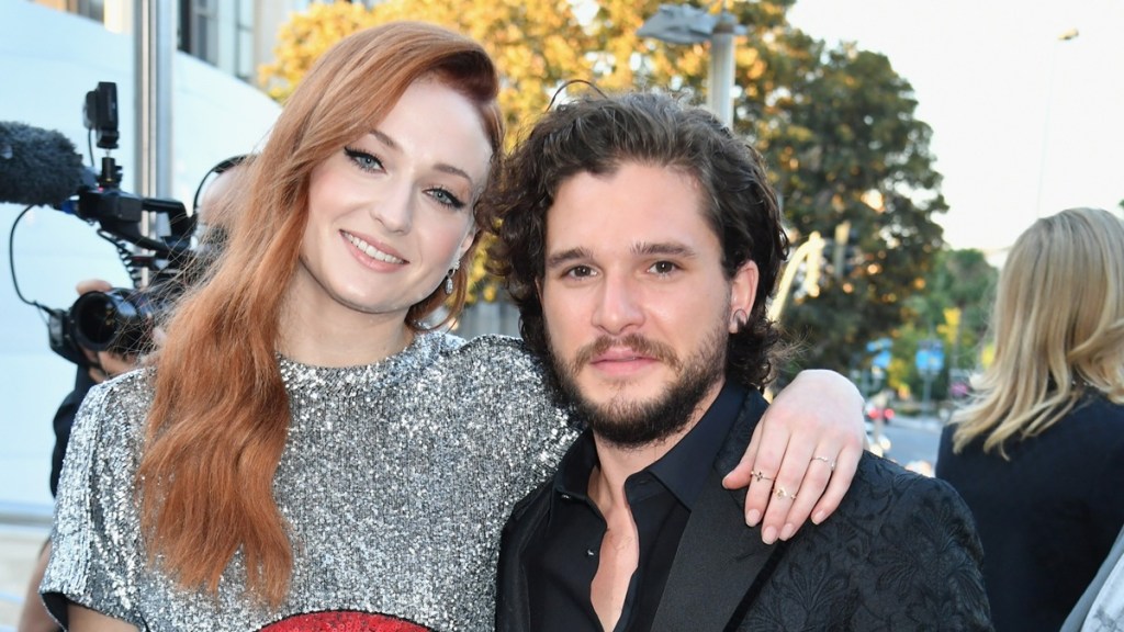 Kit Harington & On-Screen Sister Sophie Turner Had ‘Vile’ Kiss