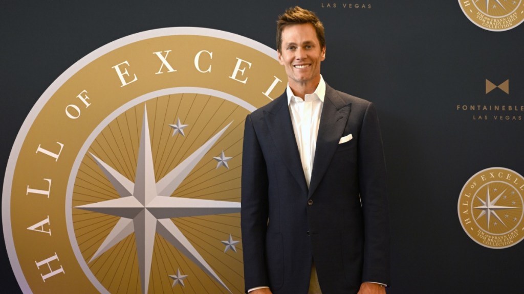 Tom Brady Makes a Reporter Blush on Cam With His 'Smooth' Move