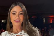 Photo: Sofia Vergara's 'Wardrobe Malfunction' Is Actually an Optical Illusion