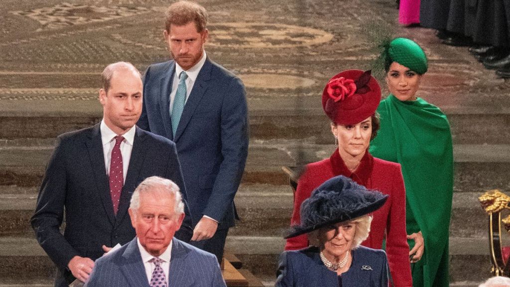 Royals Might Worry About Meghan Markle & Prince Harry's Netflix Deal, Says Expert