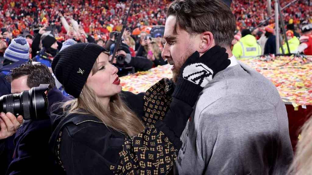 Travis Kelce Was Speechless When Taylor Swift Asked Him This Question 