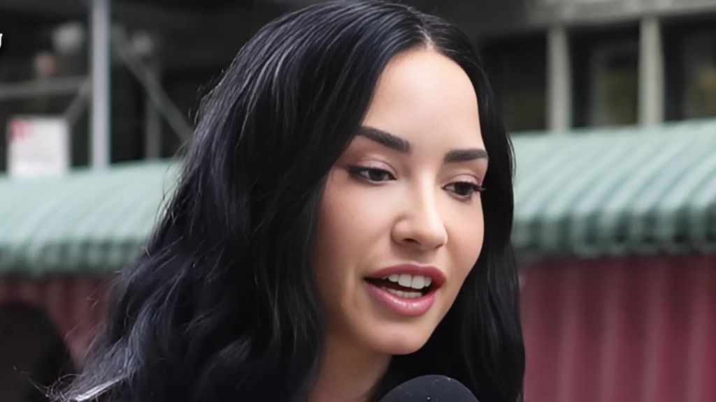 Demi Lovato Recalls Accidentally Sharing NSFW Photo in Front of Friends
