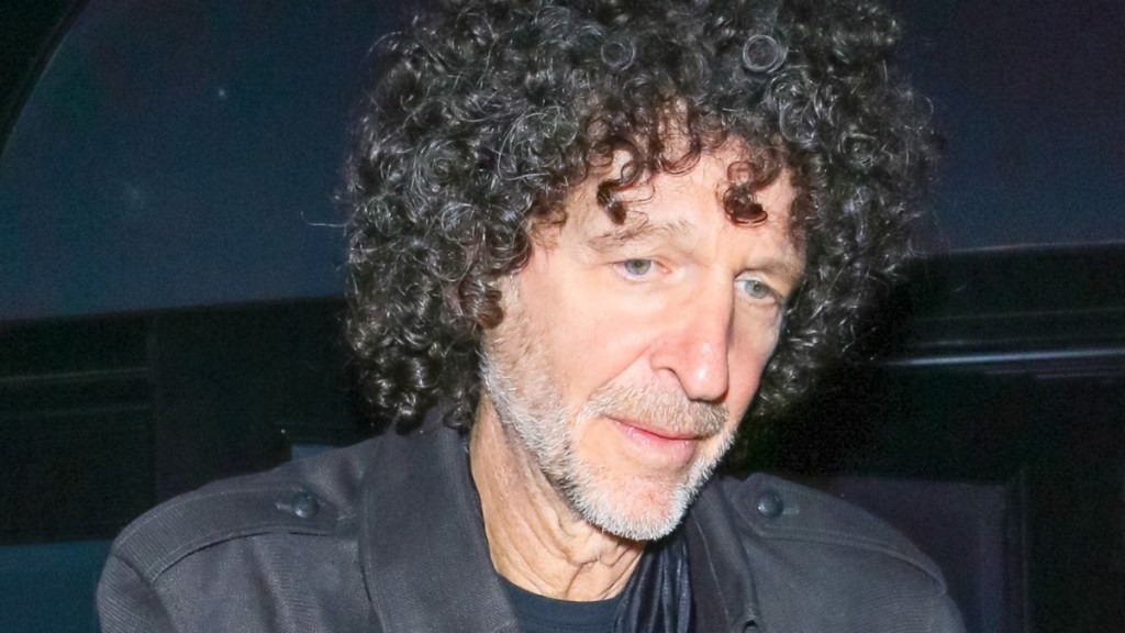 Howard Stern Addresses SiriusXM Exit Rumors Amid Andy Cohen's Takeover