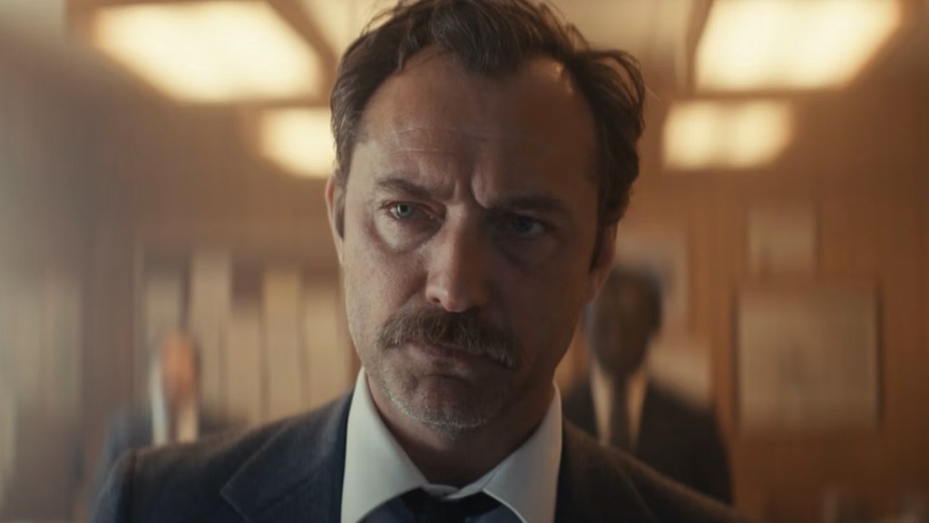 Jude Law Tripping Video Proves Even A-Listers Are Still Only Human