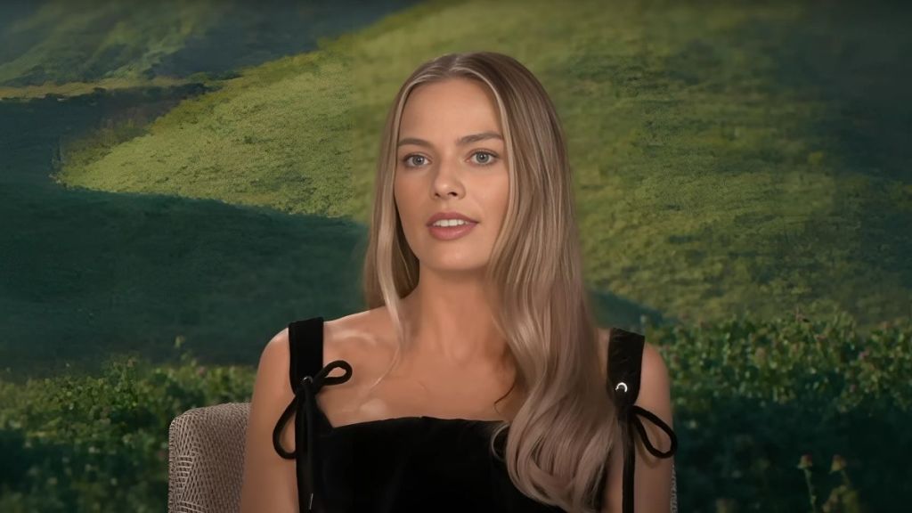 Margot Robbie Had This Twilight Actor’s Posters While Growing Up