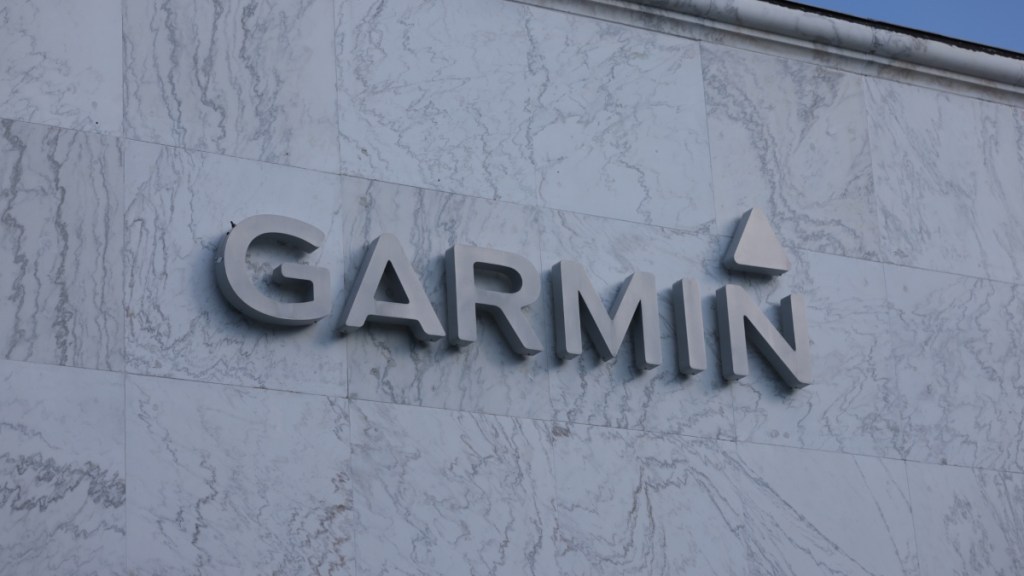 Garmin One-Ups Apple Watch With This Killer Feature