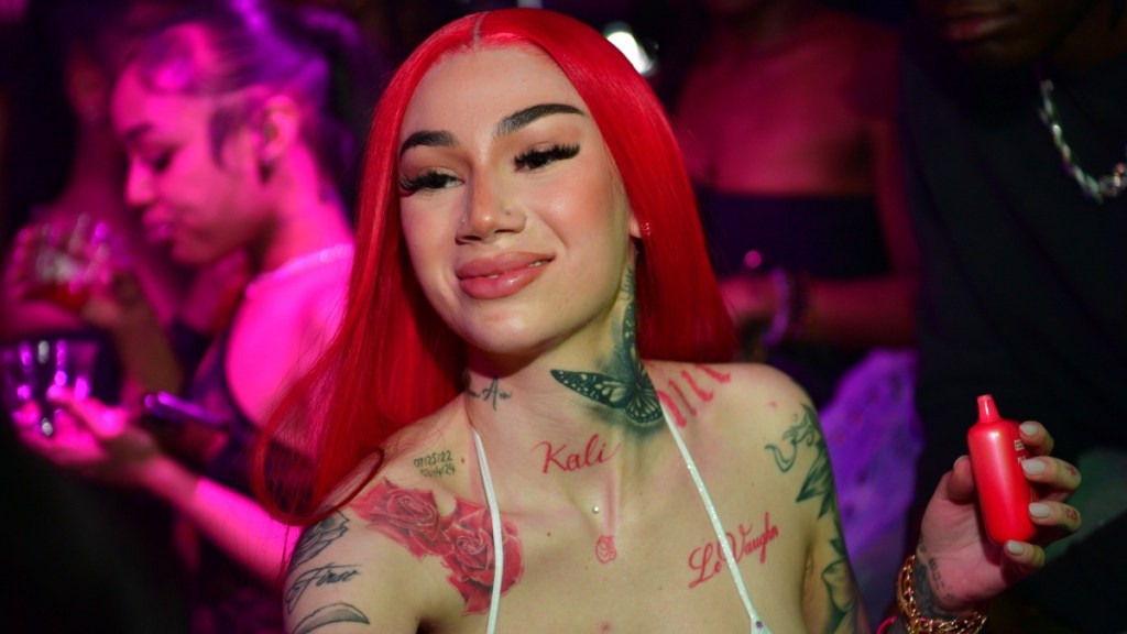 Video: Bhad Bhabie on Top of Moving Car Goes Viral Amid Le Vaughn Drama