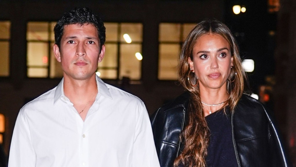 Jessica Alba & Danny Ramirez Spotted Kissing in NYC After Birthday Celebration
