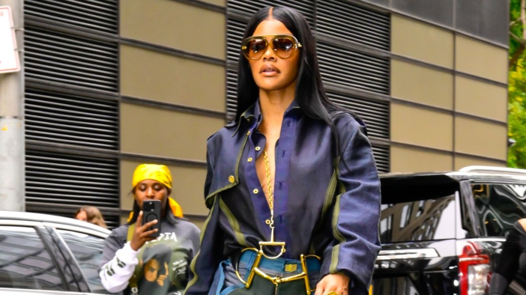 Teyana Taylor's Unbuttoned Shirt Look Deserves Second Glance