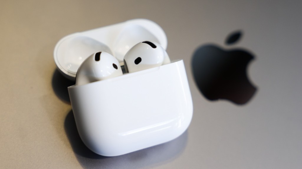Your Apple AirPods Control This New iPhone Game